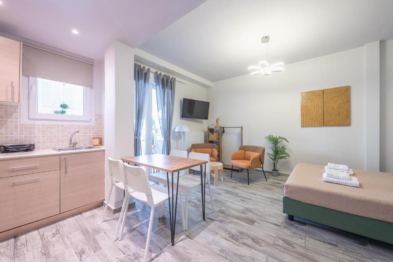 Sunny Studio With Starlight Balcony Athen Exterior foto