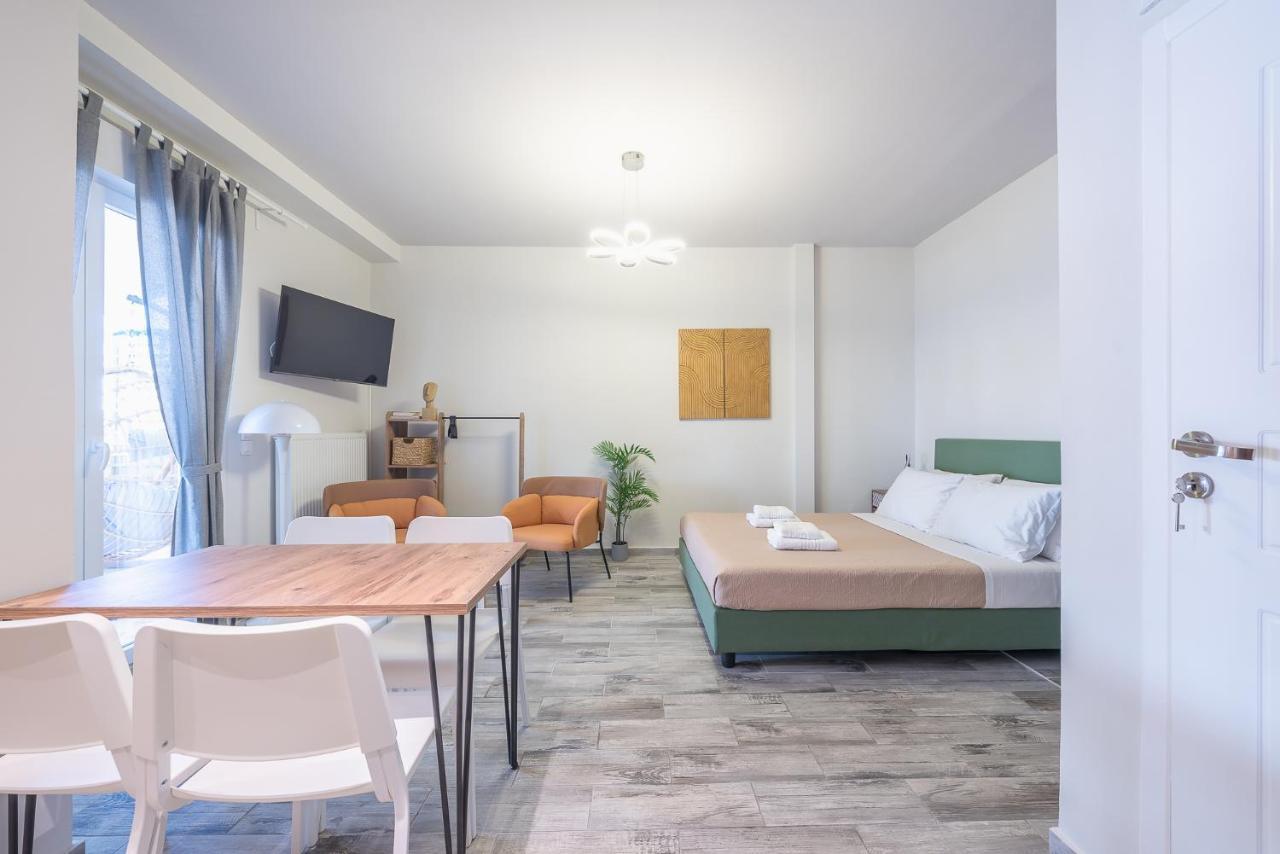 Sunny Studio With Starlight Balcony Athen Exterior foto