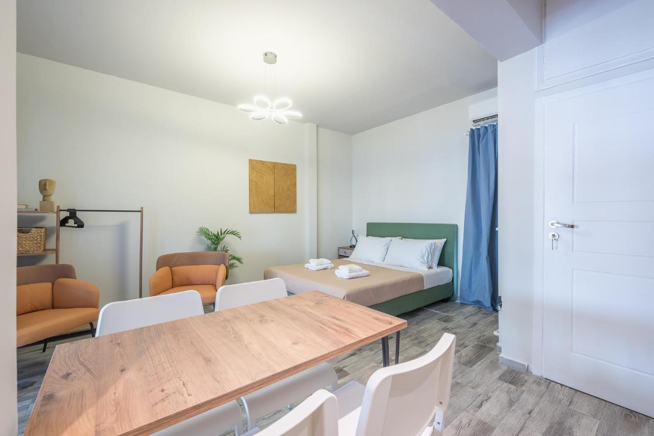 Sunny Studio With Starlight Balcony Athen Exterior foto